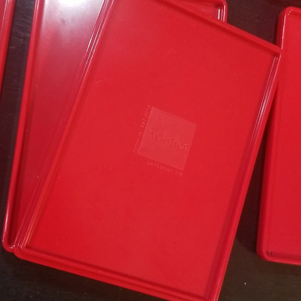 Red mini tray. - Picture 2 of 3